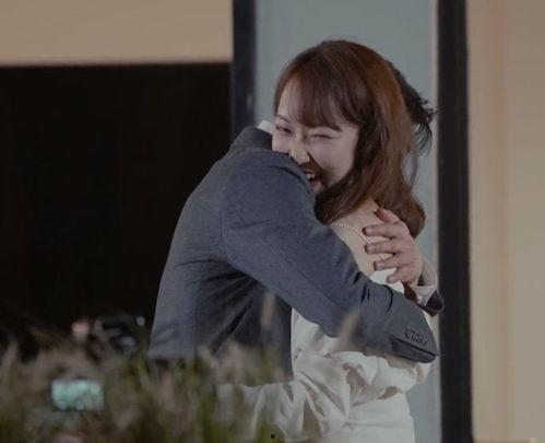 告白现场吃瓜加查,吃瓜群众与神秘查证背后的故事